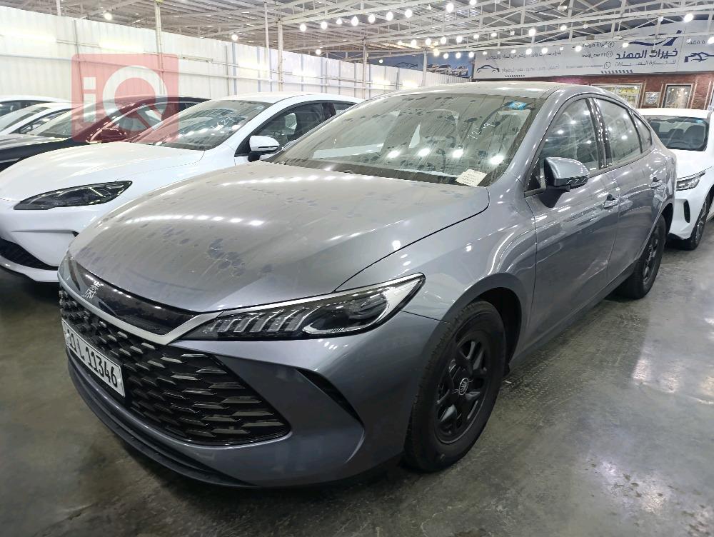 بی وای دی Qin Plus